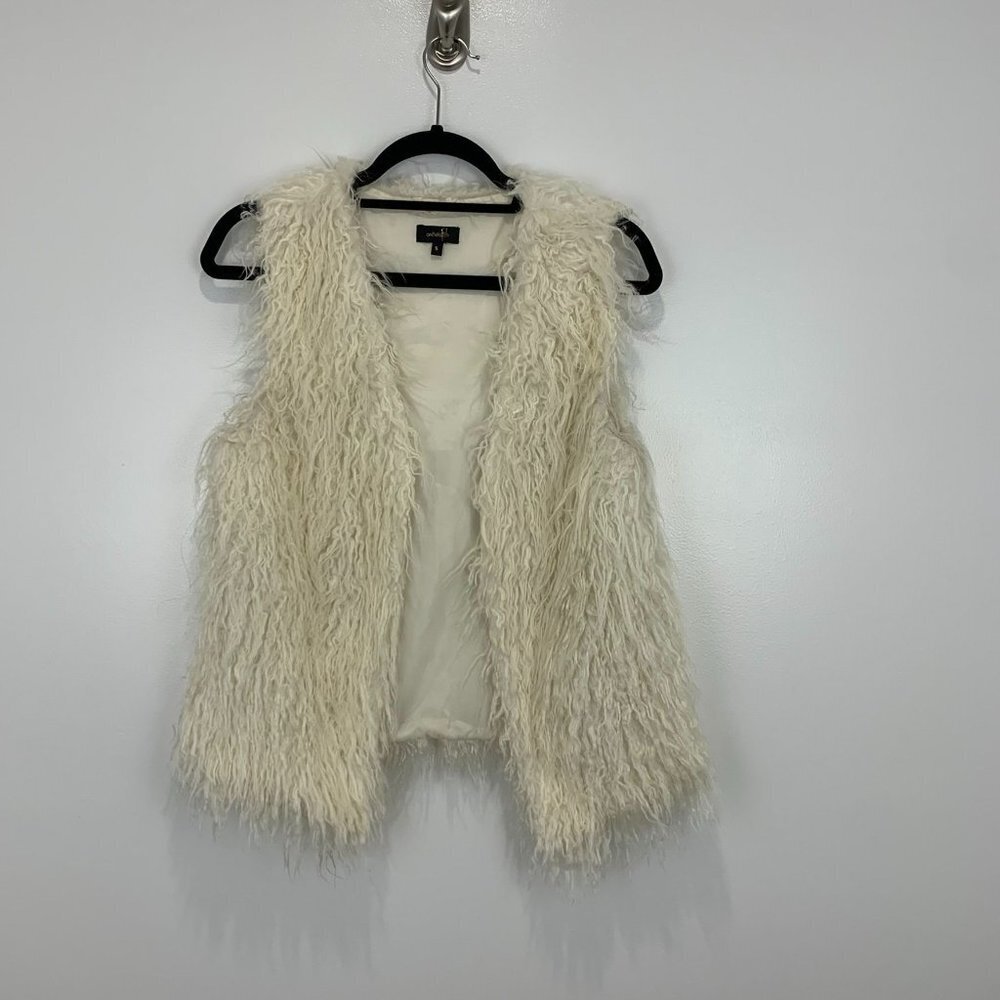 Ontwelfth Faux Fur Vest Cream Size small - Picture 2 of 11